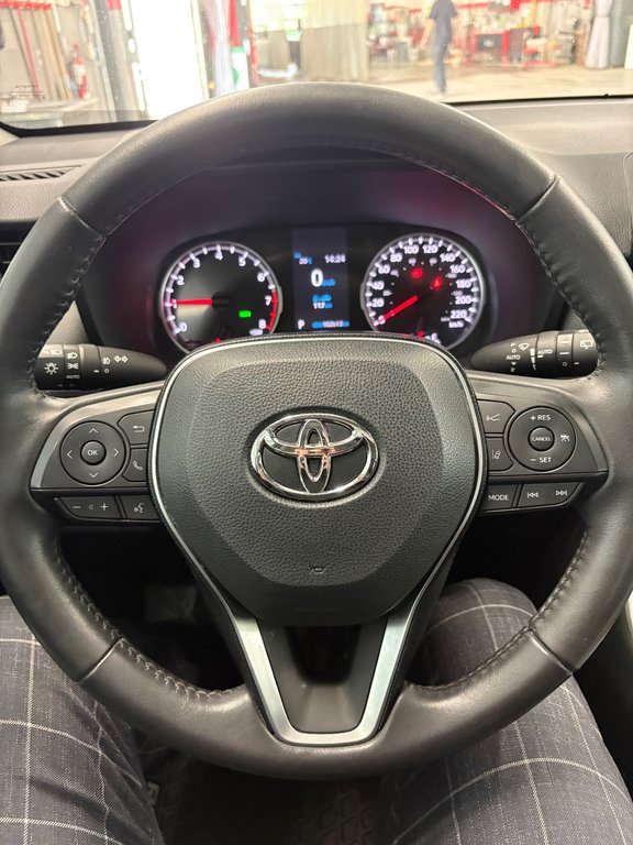 Toyota RAV4 XLE / FWD 2020 à Cowansville, Québec - 30 - w1024h768px
