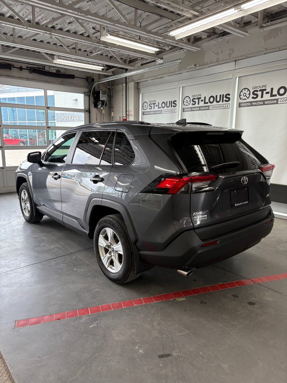 Toyota RAV4 XLE / FWD 2020 à Cowansville, Québec - 6 - w1024h768px