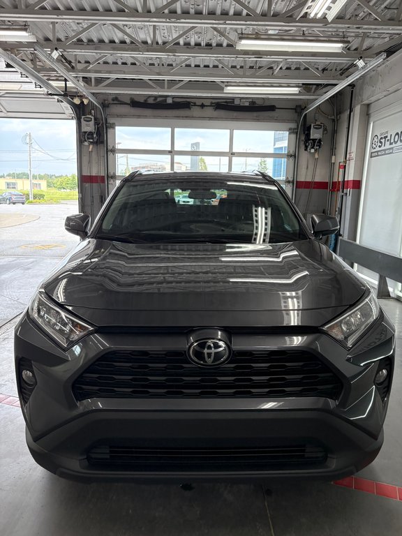 Toyota RAV4 XLE / FWD 2020 à Cowansville, Québec - 3 - w1024h768px
