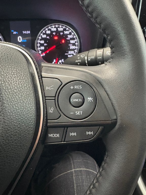 Toyota RAV4 XLE / FWD 2020 à Cowansville, Québec - 31 - w1024h768px