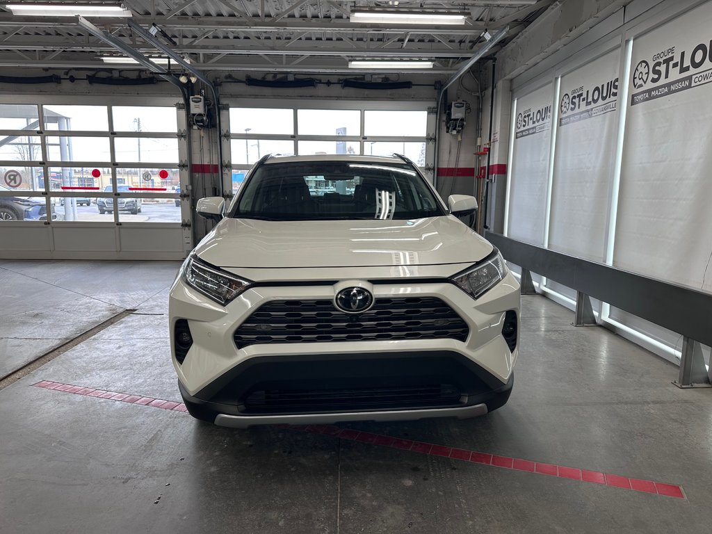 RAV4 Limited AWD Cuir / Toit / Mags / Hayon automatisé 2021 à Cowansville, Québec - 9 - w1024h768px