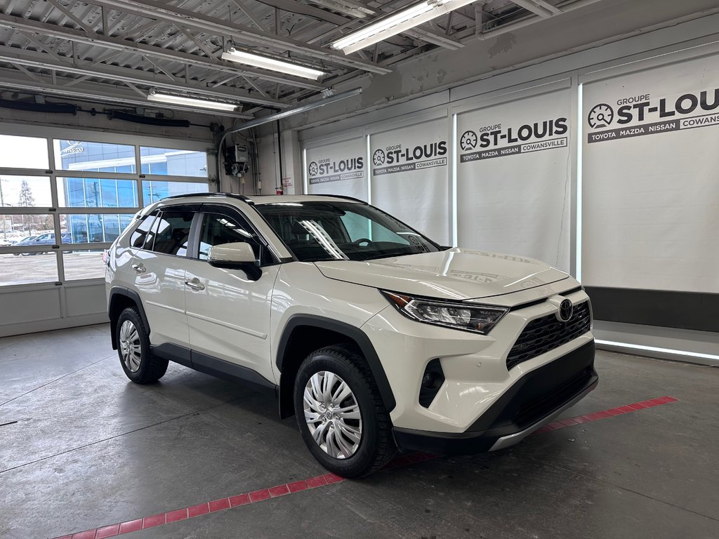 RAV4 Limited AWD Cuir / Toit / Mags / Hayon automatisé 2021 à Cowansville, Québec - 8 - w1024h768px