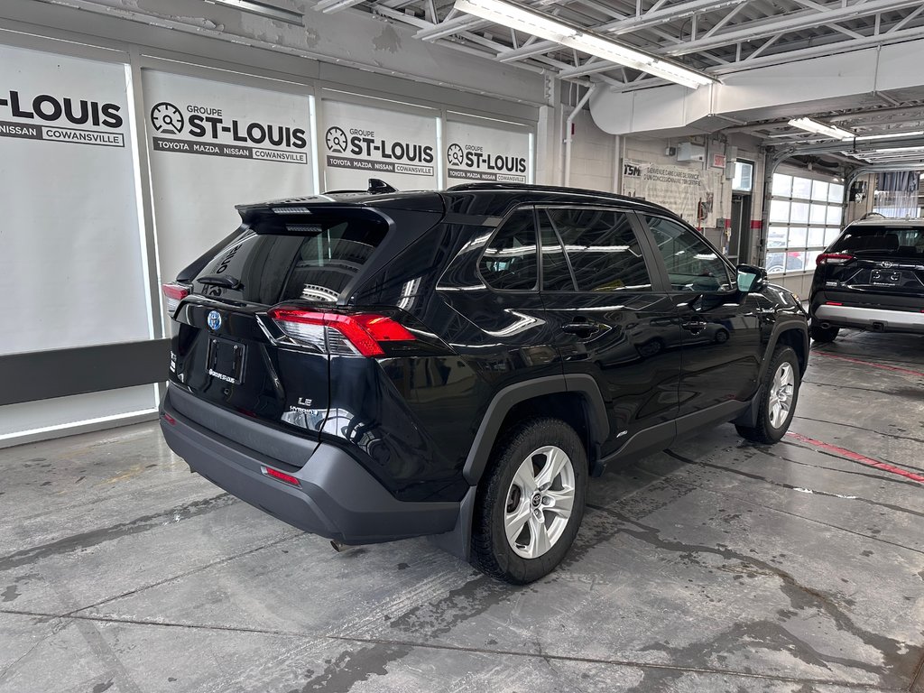 Toyota RAV4 Hybrid Hybrid LE AWD / 1 Propriétaire 2021 à Cowansville, Québec - 5 - w1024h768px