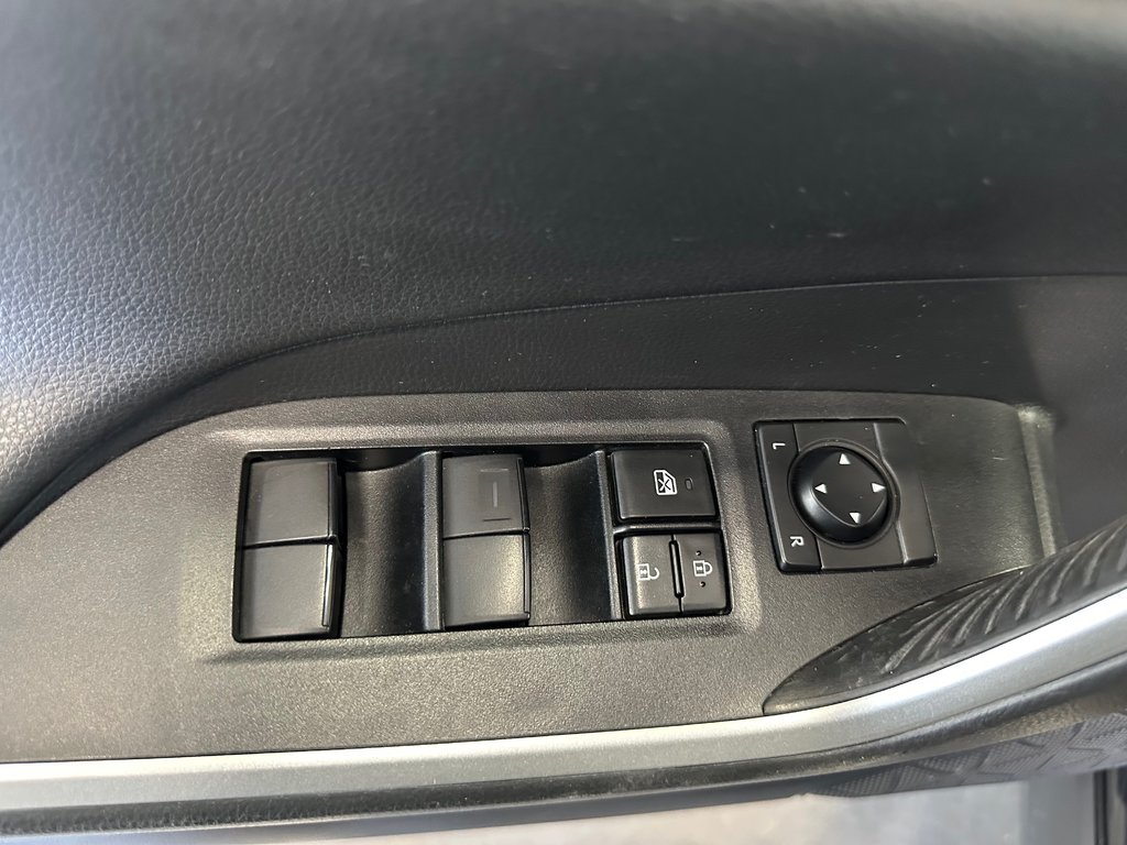 2021 Toyota RAV4 Trail in Cowansville, Quebec - 29 - w1024h768px