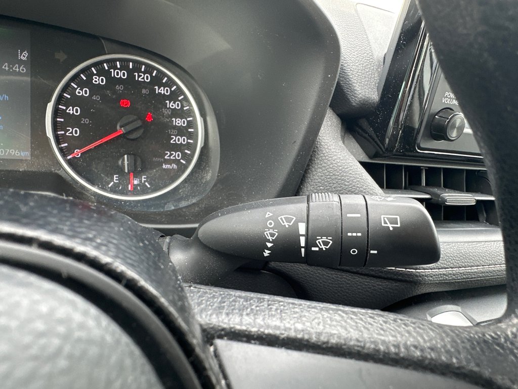 2021 Toyota RAV4 LE AWD Garantie Platine 60 Mois / 100 000 Km in Cowansville, Quebec - 20 - w1024h768px