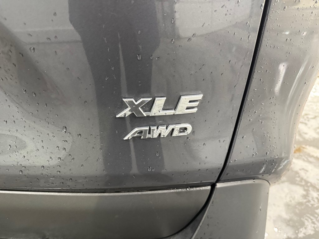 Toyota RAV4 AA XLE AWD 2021 à Cowansville, Québec - 10 - w1024h768px