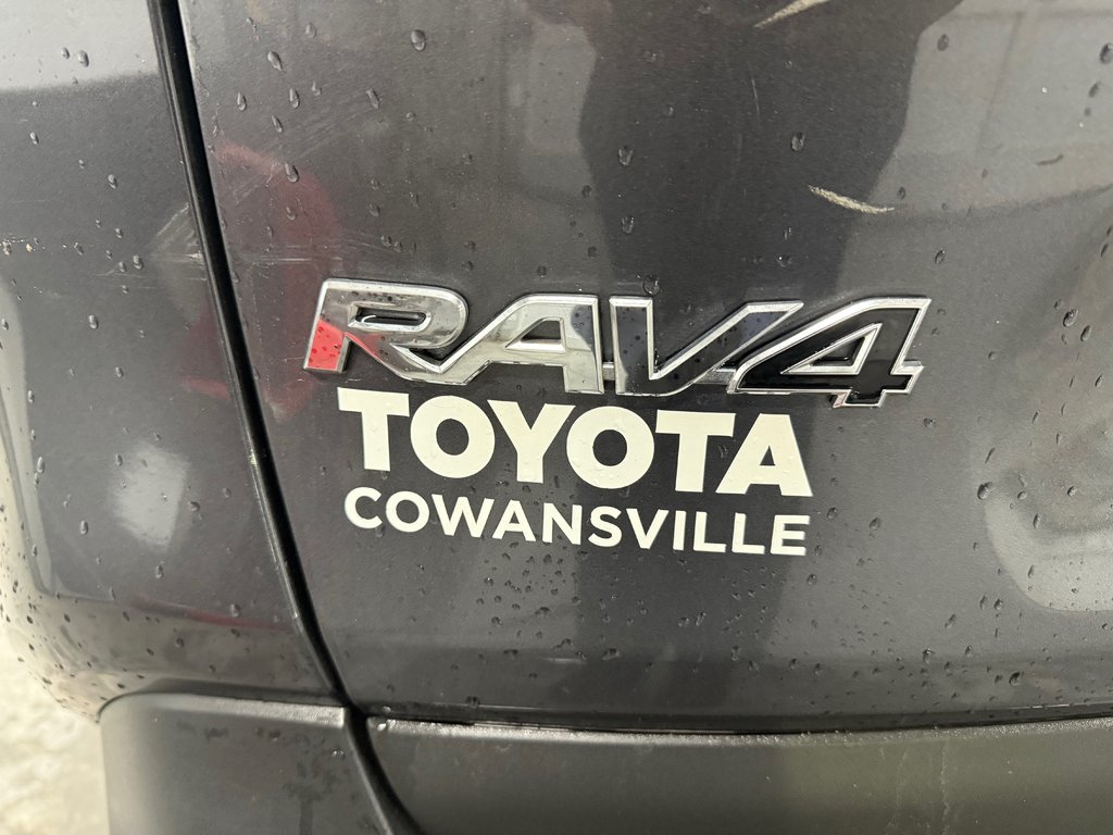 Toyota RAV4 AA XLE AWD 2021 à Cowansville, Québec - 9 - w1024h768px