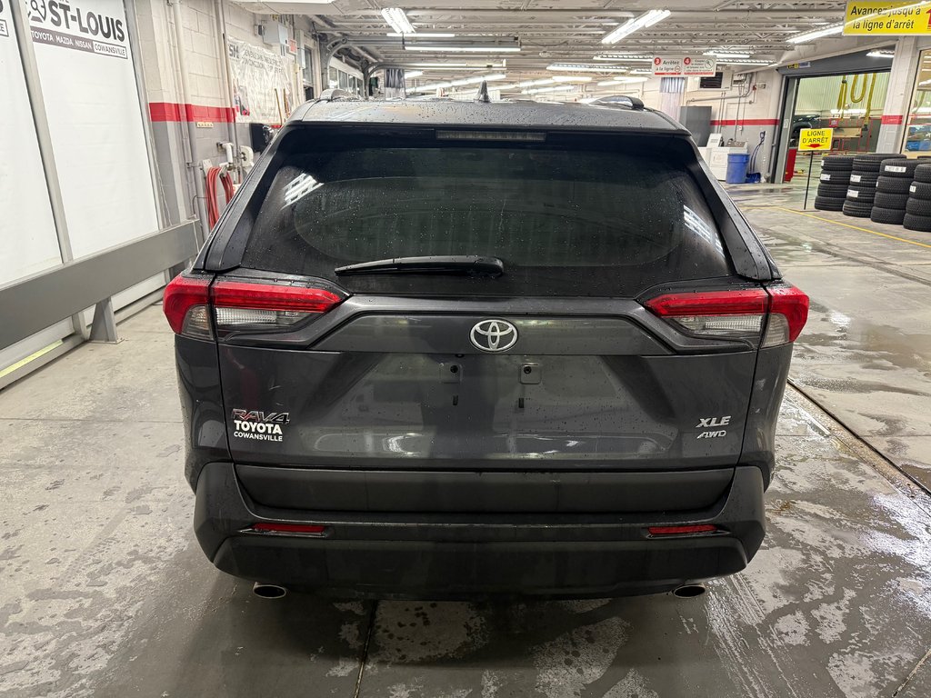 Toyota RAV4 AA XLE AWD 2021 à Cowansville, Québec - 8 - w1024h768px