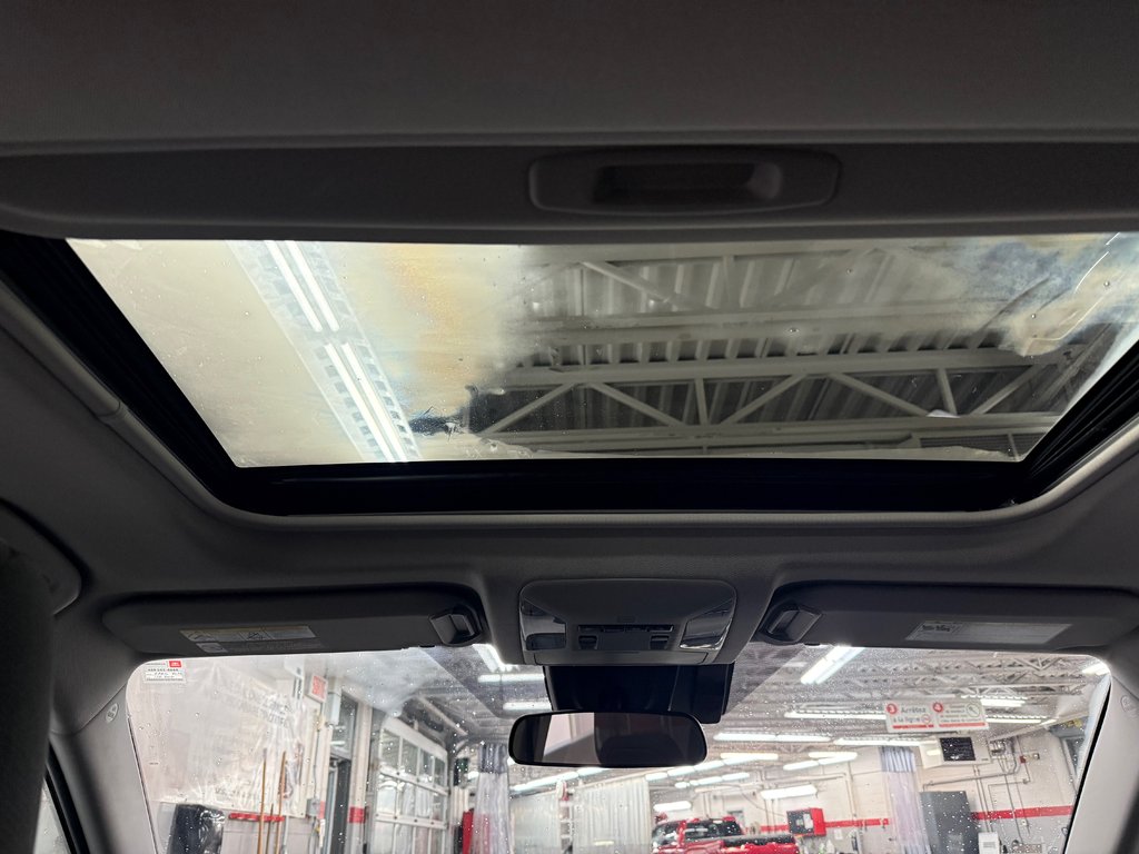 Toyota RAV4 AA XLE AWD 2021 à Cowansville, Québec - 15 - w1024h768px