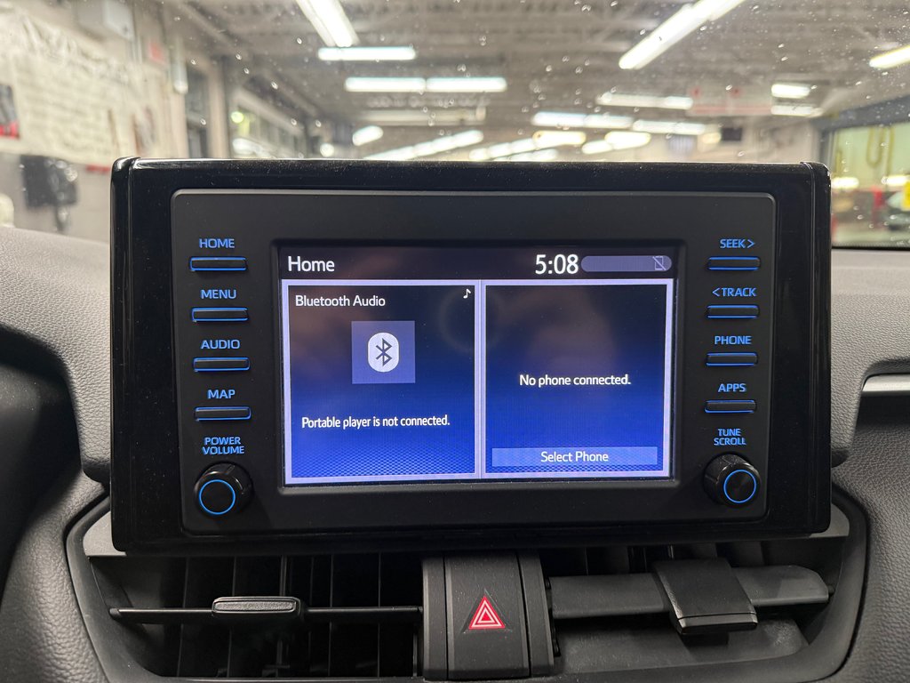 Toyota RAV4 AA XLE AWD 2021 à Cowansville, Québec - 18 - w1024h768px