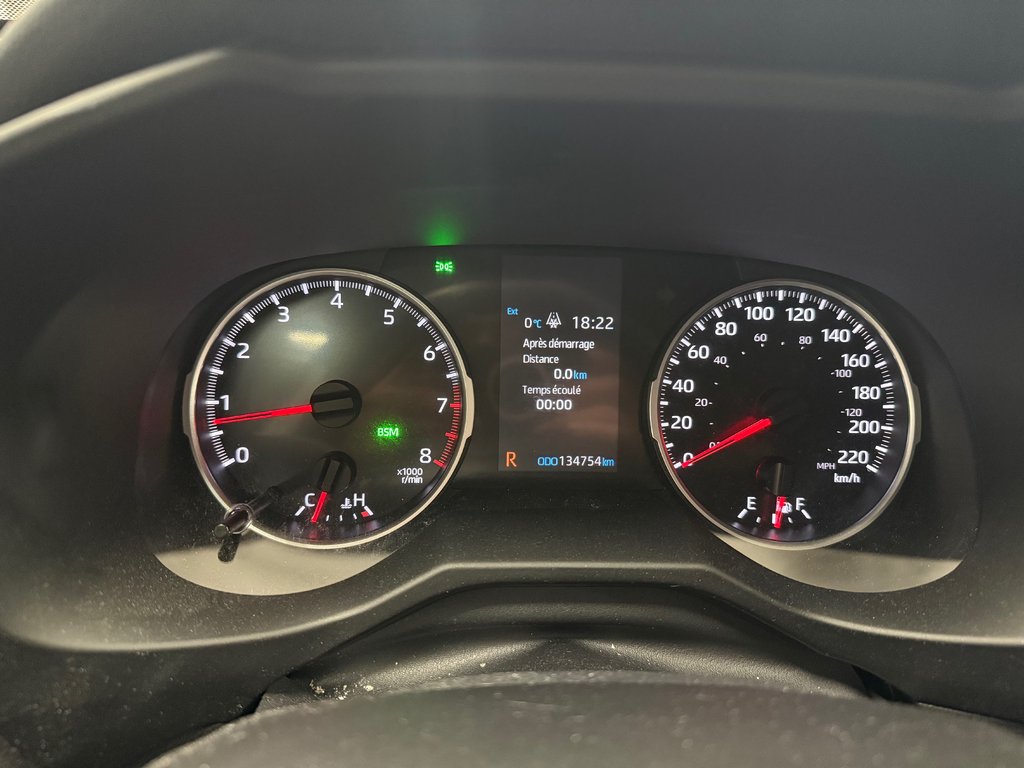 Toyota RAV4 LE AWD 2021 à Cowansville, Québec - 20 - w1024h768px