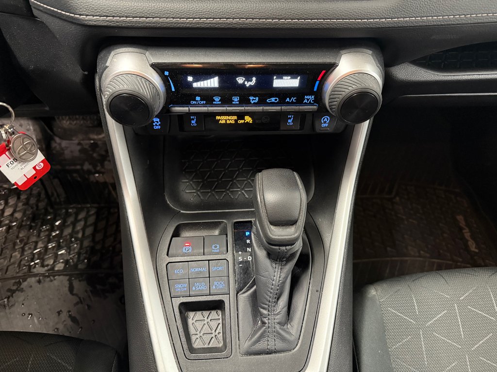 Toyota RAV4 LE AWD 2021 à Cowansville, Québec - 18 - w1024h768px