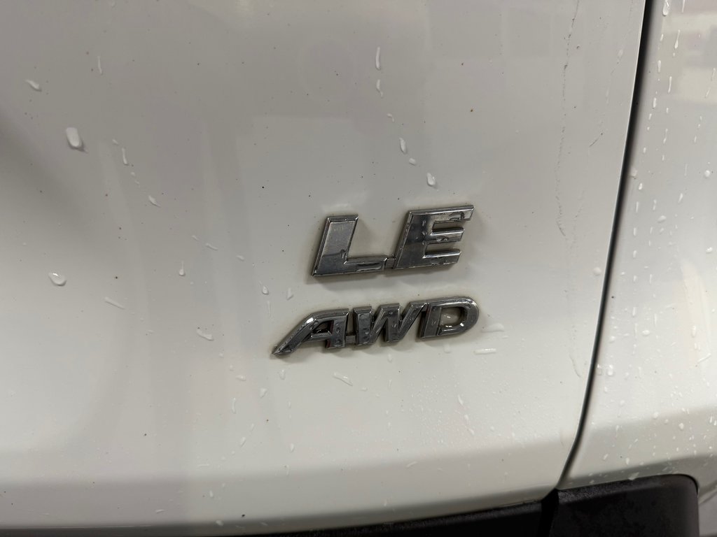 Toyota RAV4 LE AWD 2021 à Cowansville, Québec - 10 - w1024h768px