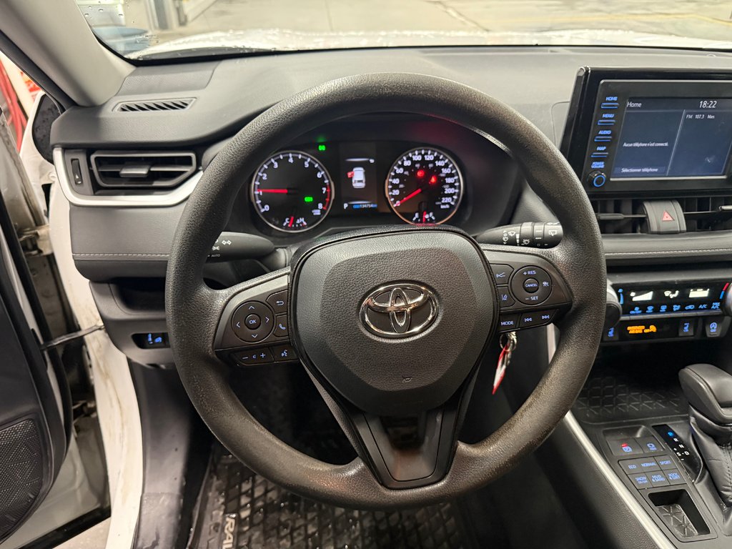 Toyota RAV4 LE AWD 2021 à Cowansville, Québec - 19 - w1024h768px