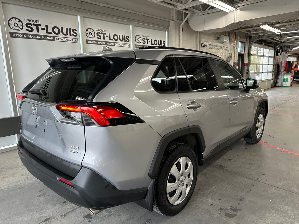 Toyota RAV4 XLE BAS MILLAGE ! 2022 à Cowansville, Québec - 7 - w1024h768px