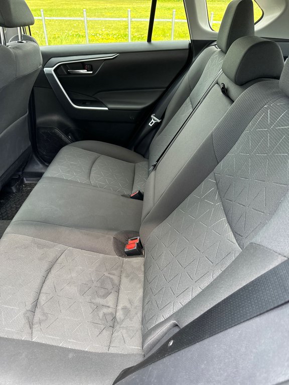 Toyota RAV4 XLE 2022 à Cowansville, Québec - 5 - w1024h768px
