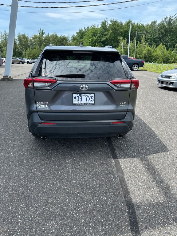 Toyota RAV4 XLE 2022 à Cowansville, Québec - 10 - w1024h768px
