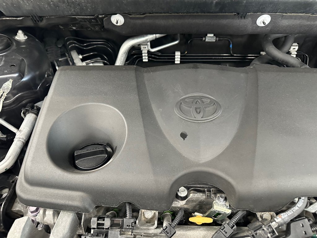 Toyota RAV4 XLE AWD 2022 à Cowansville, Québec - 18 - w1024h768px