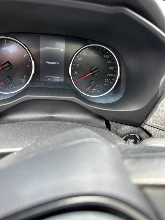 Toyota RAV4 XLE 2022 à Cowansville, Québec - 9 - w1024h768px