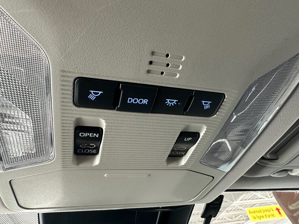 Toyota RAV4 XLE AWD 2022 à Cowansville, Québec - 39 - w1024h768px