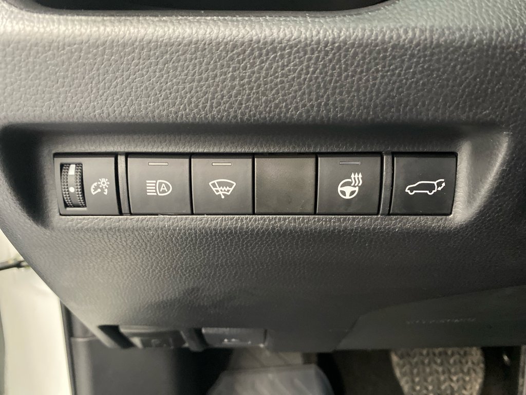 Toyota RAV4 XLE awd 2022 à Cowansville, Québec - 11 - w1024h768px