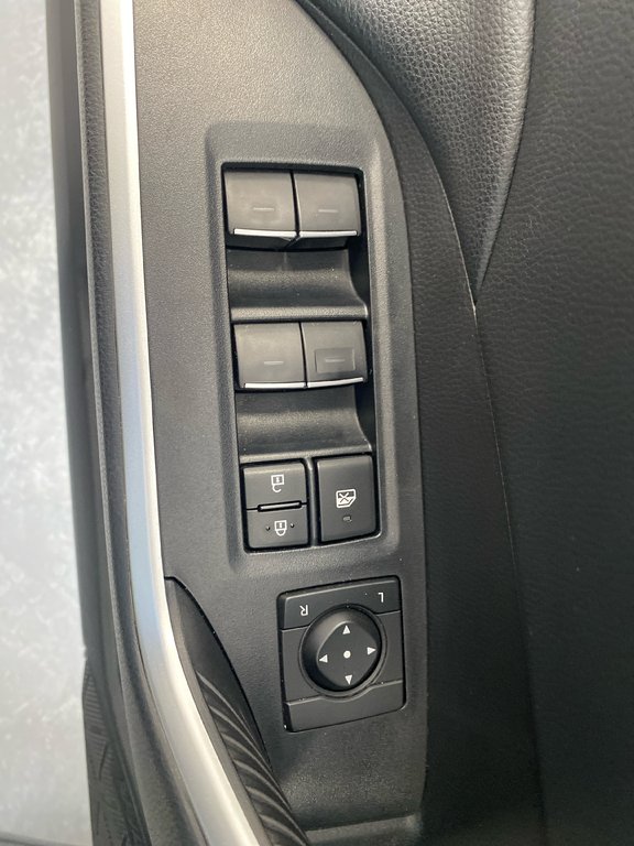 Toyota RAV4 XLE awd 2022 à Cowansville, Québec - 10 - w1024h768px