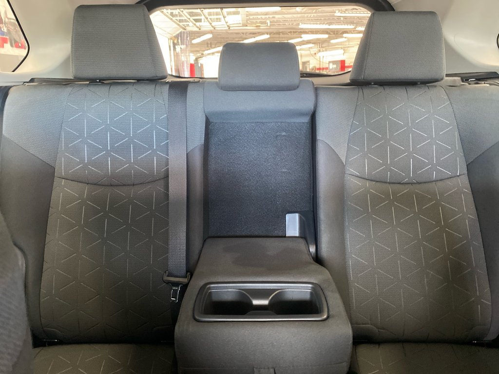 Toyota RAV4 XLE awd 2022 à Cowansville, Québec - 23 - w1024h768px