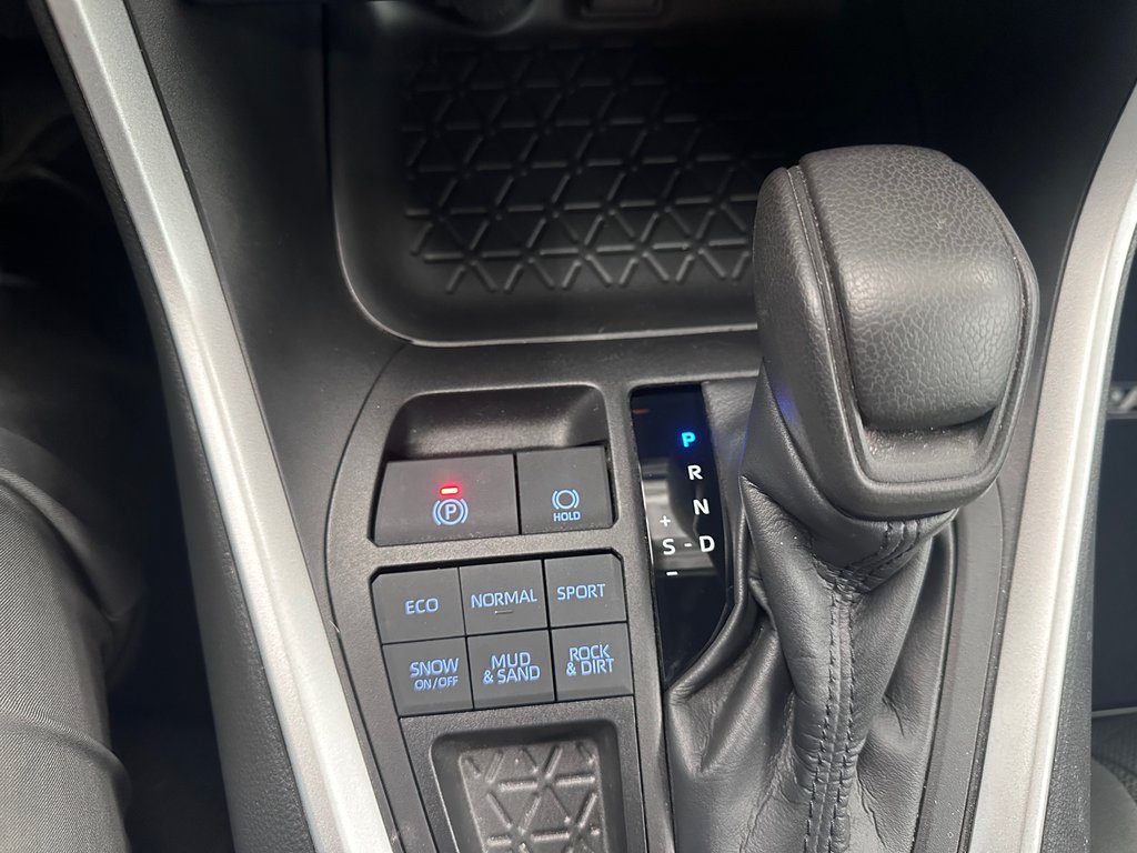Toyota RAV4 LE AWD 2022 à Cowansville, Québec - 26 - w1024h768px