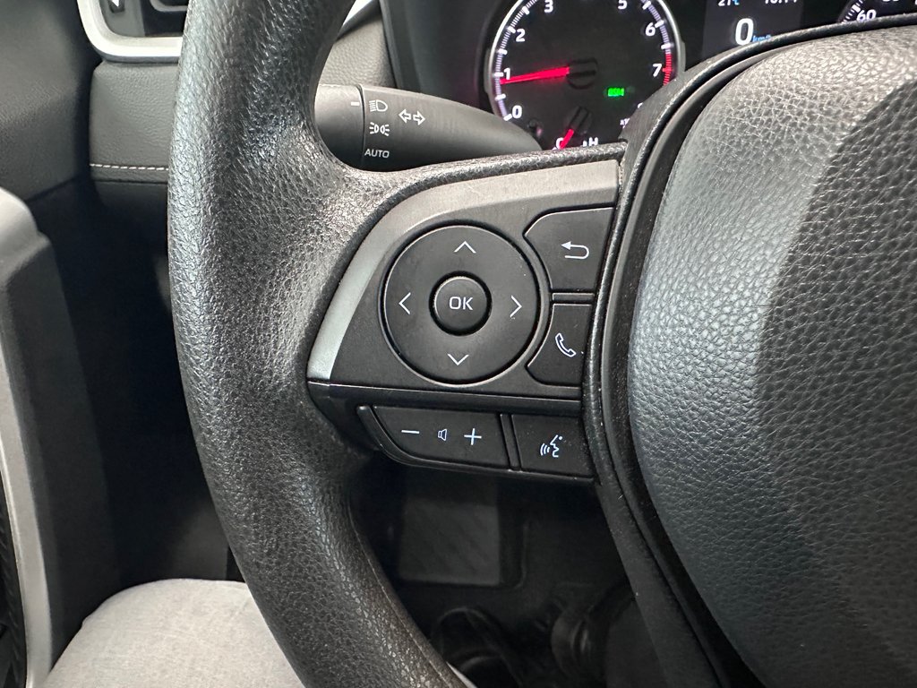 Toyota RAV4 LE AWD 2022 à Cowansville, Québec - 32 - w1024h768px