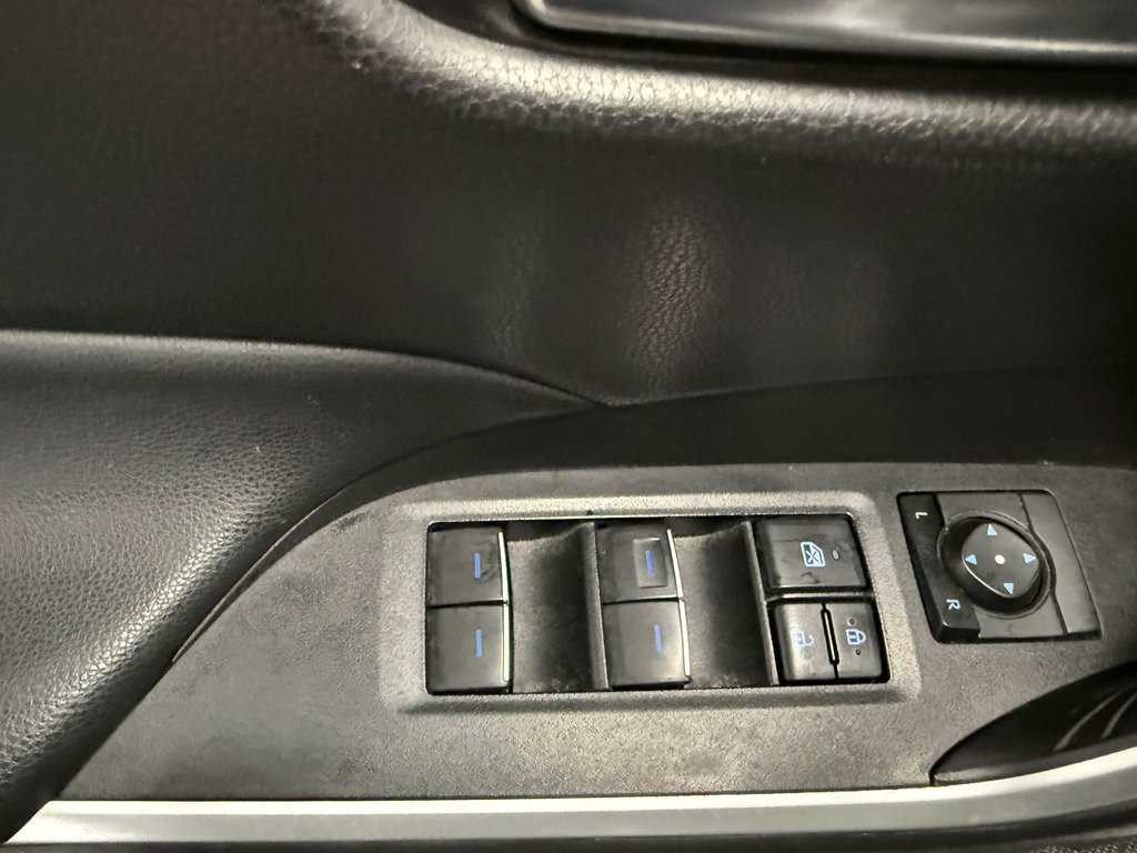 Toyota RAV4 XLE 2022 à Cowansville, Québec - 17 - w1024h768px
