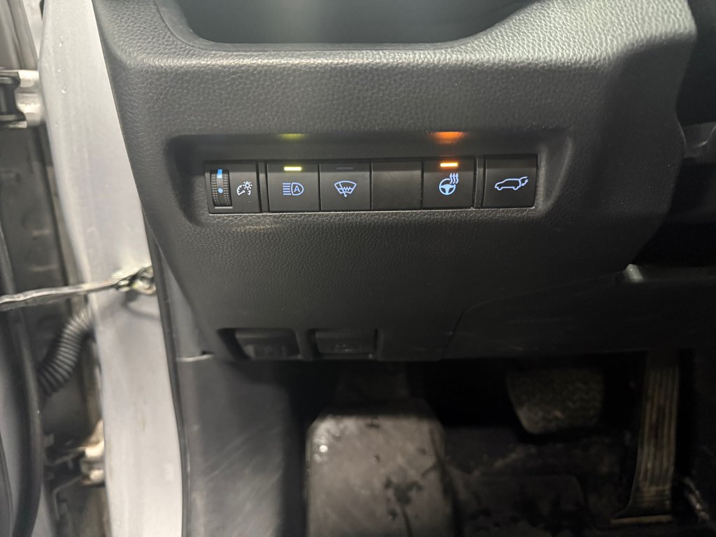 Toyota RAV4 XLE 2022 à Cowansville, Québec - 18 - w1024h768px