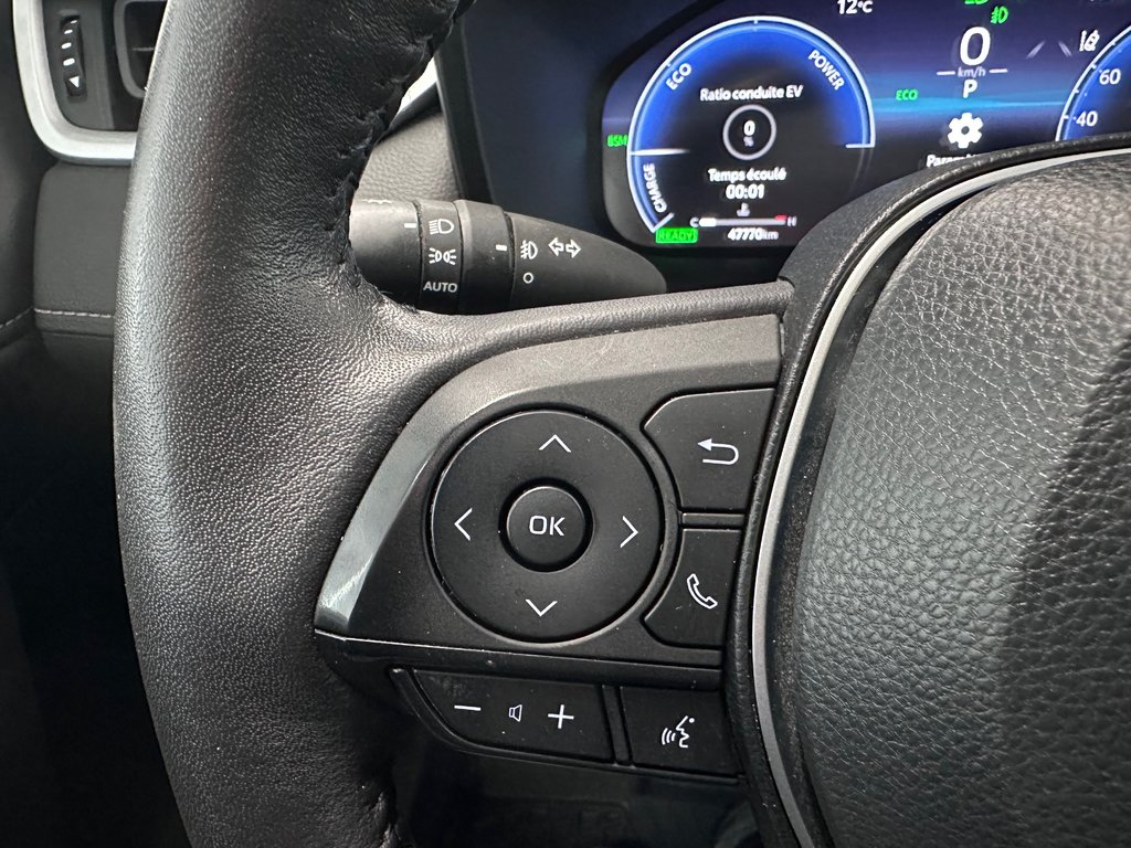 Toyota RAV4 Hybrid Limited AWD Cuir Toit CarPlay Apple 2023 à Cowansville, Québec - 28 - w1024h768px