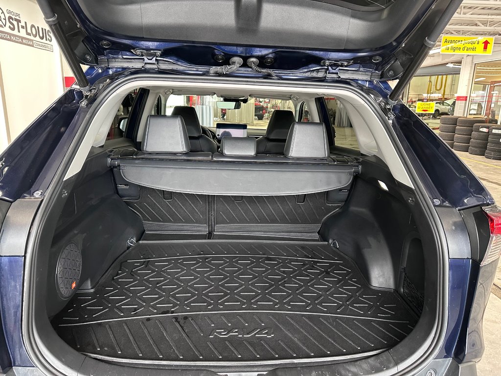 Toyota RAV4 Hybrid Limited AWD Cuir Toit CarPlay Apple 2023 à Cowansville, Québec - 9 - w1024h768px