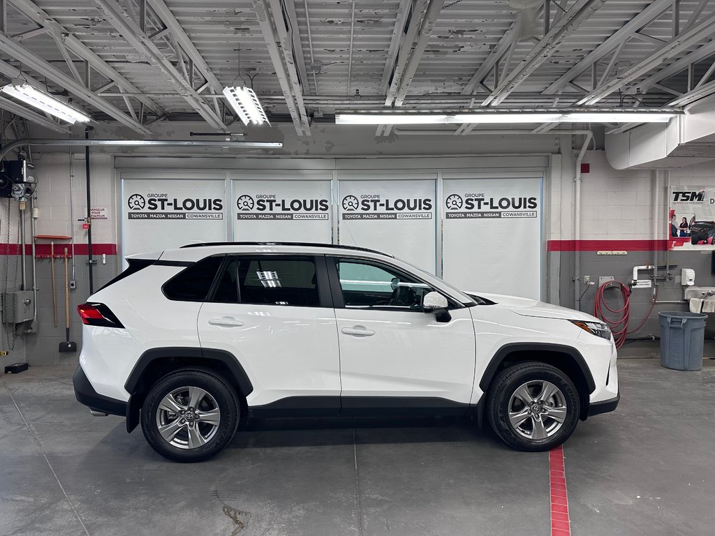 RAV4 XLE 2024 à Cowansville, Québec - 7 - w1024h768px