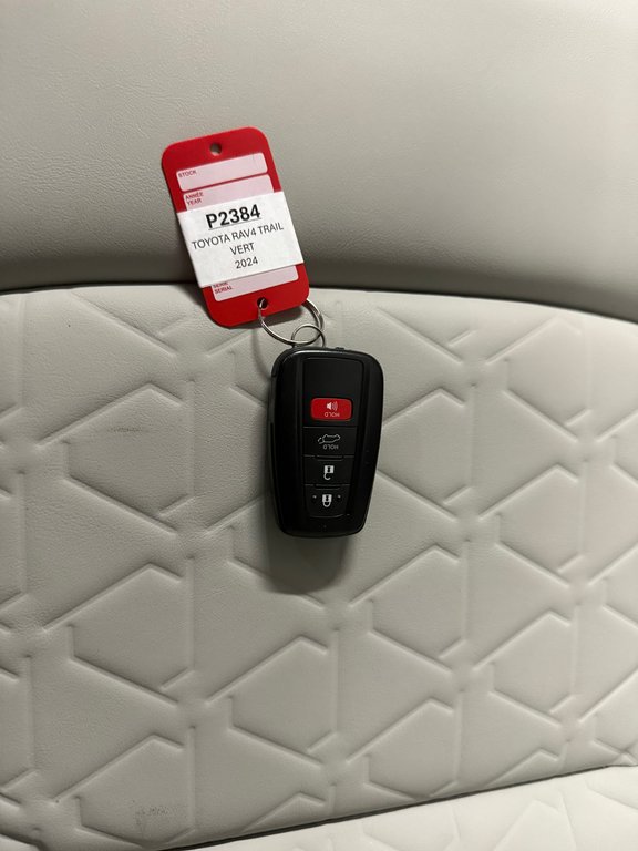 Toyota RAV4 Trail AWD 2024 à Cowansville, Québec - 23 - w1024h768px