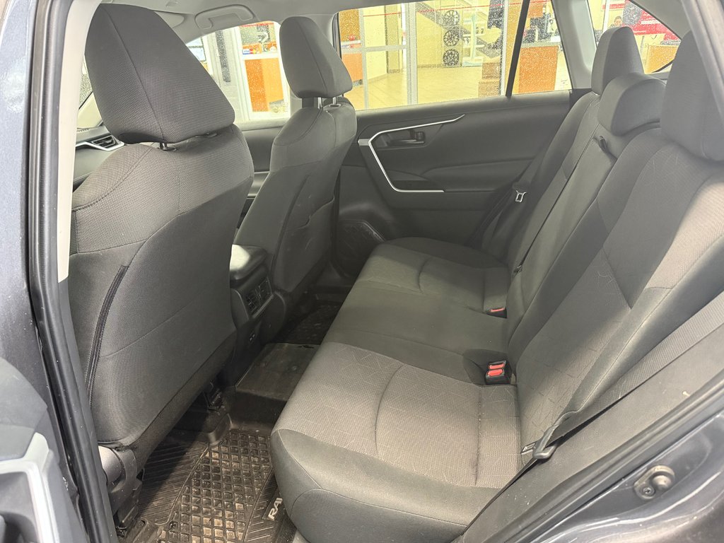 Toyota RAV4 LE AWD GARANTIE PLATINE14 MARS 2029 OU 100 000 KM 2024 à Cowansville, Québec - 12 - w1024h768px