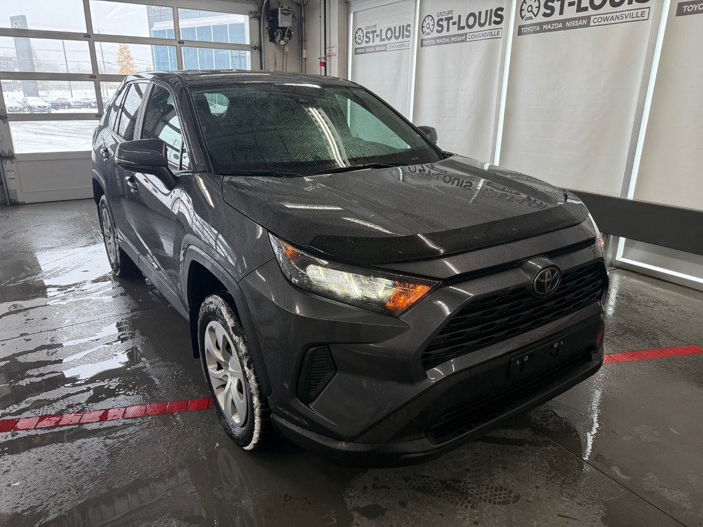 Toyota RAV4 LE AWD GARANTIE PLATINE14 MARS 2029 OU 100 000 KM 2024 à Cowansville, Québec - 5 - w1024h768px