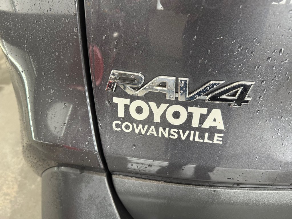 Toyota RAV4 LE AWD GARANTIE PLATINE14 MARS 2029 OU 100 000 KM 2024 à Cowansville, Québec - 9 - w1024h768px