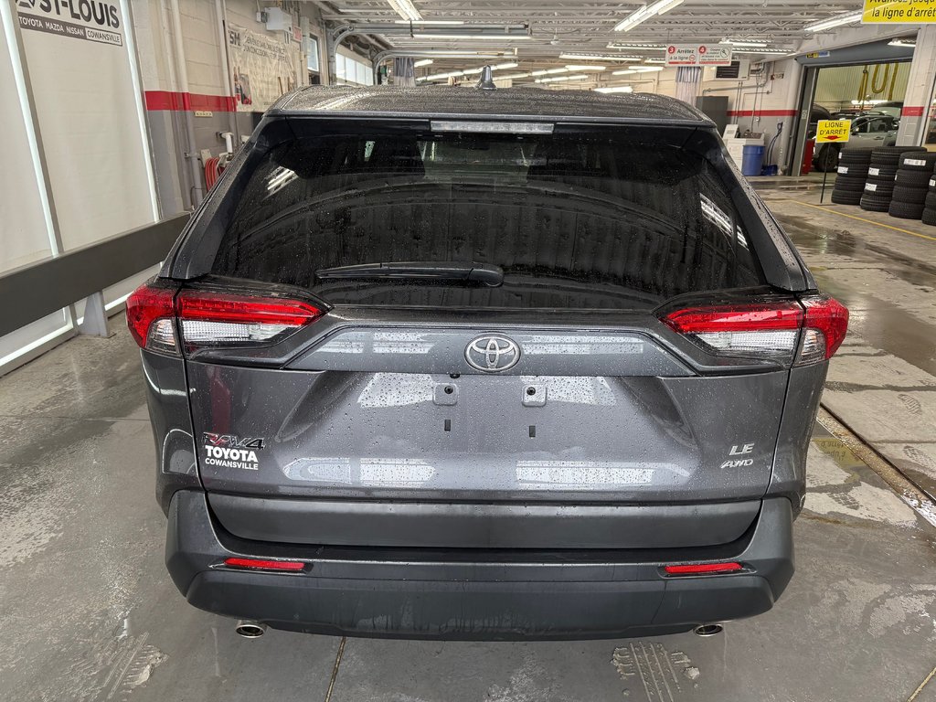 Toyota RAV4 LE AWD GARANTIE PLATINE14 MARS 2029 OU 100 000 KM 2024 à Cowansville, Québec - 8 - w1024h768px
