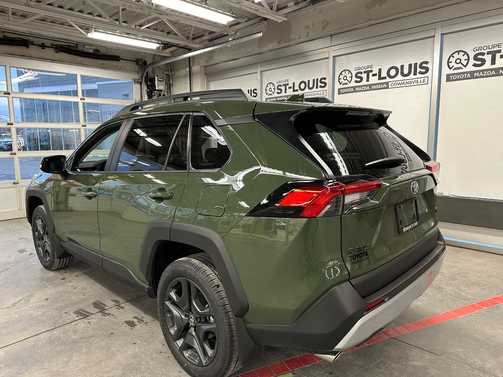 Toyota RAV4 Trail 2025 à Cowansville, Québec - 3 - w1024h768px