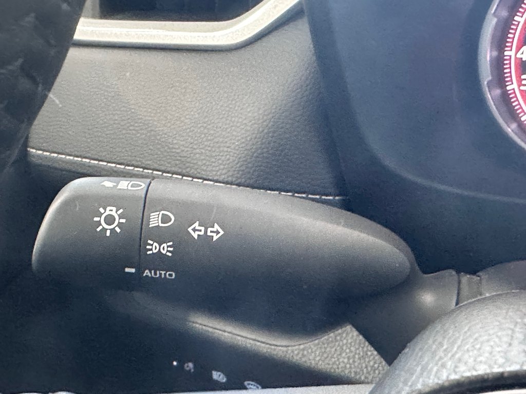 Toyota RAV4 XLE 2025 à Cowansville, Québec - 26 - w1024h768px