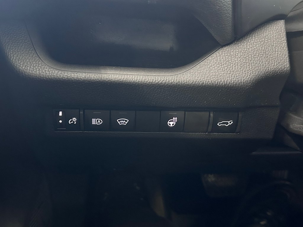 Toyota RAV4 XLE 2025 à Cowansville, Québec - 19 - w1024h768px