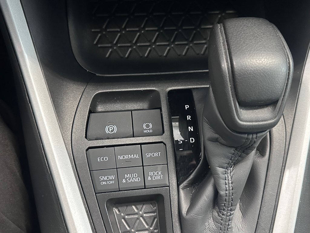 Toyota RAV4 XLE 2025 à Cowansville, Québec - 20 - w1024h768px