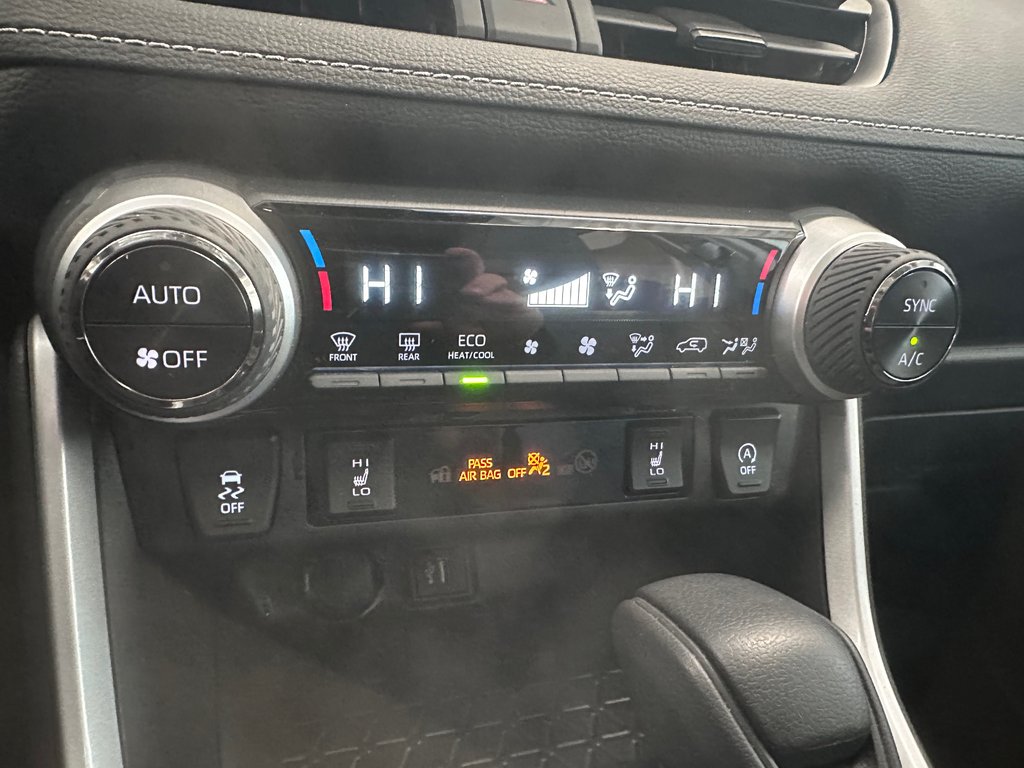Toyota RAV4 XLE 2025 à Cowansville, Québec - 30 - w1024h768px