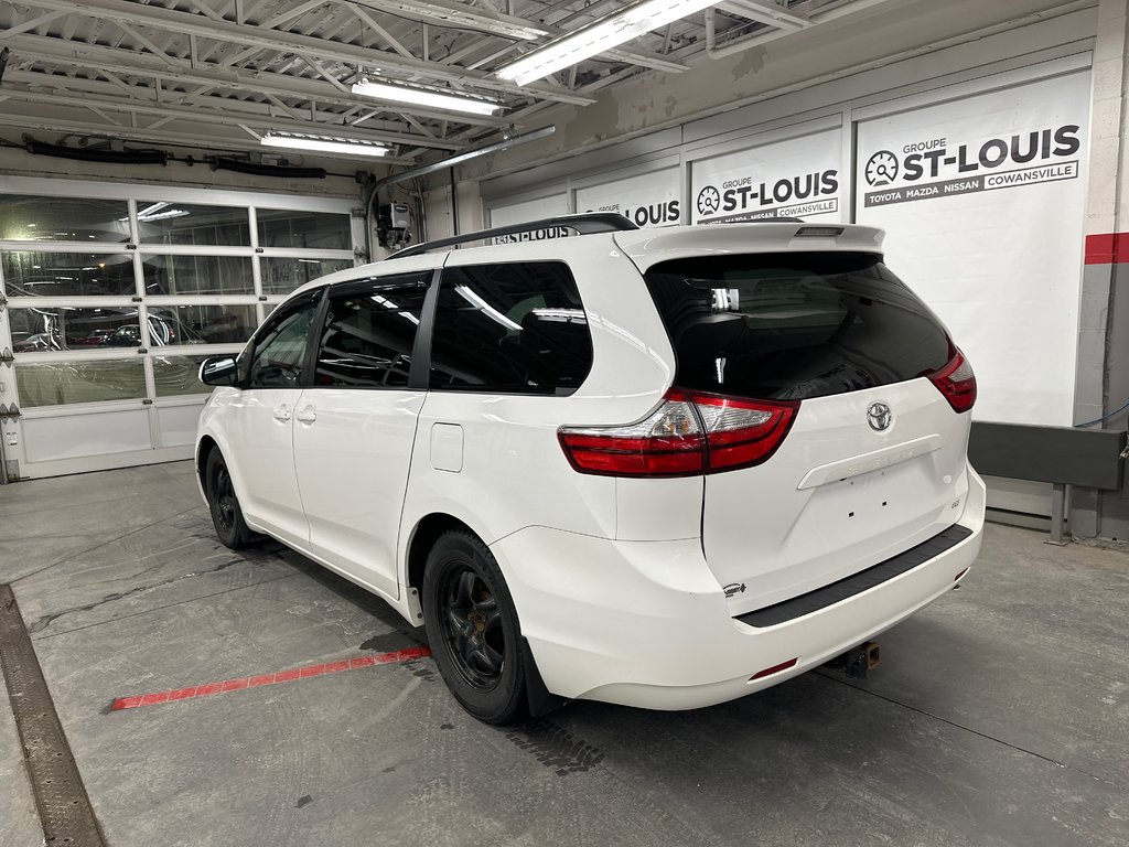 2015  Sienna LE 8 places in Cowansville, Quebec - 6 - w1024h768px