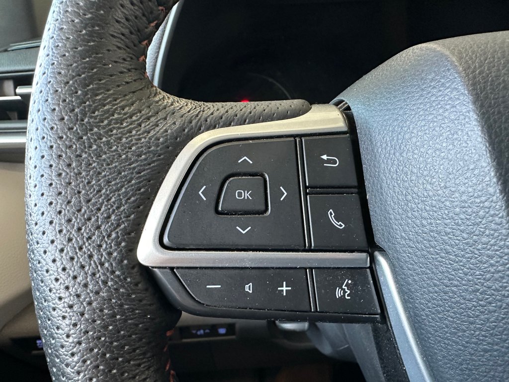 2021 Toyota Sienna XSE in Cowansville, Quebec - 29 - w1024h768px