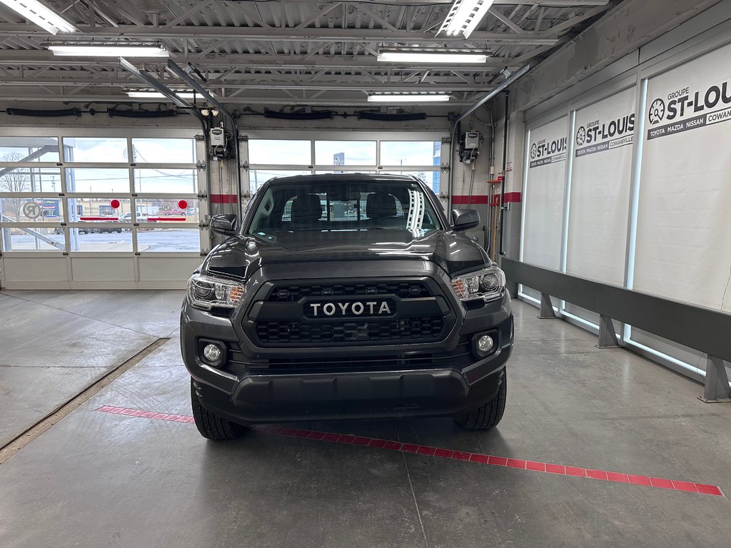 Tacoma SR5 ACCES CAB 4X4 V6 3.5L 2021 à Cowansville, Québec - 11 - w1024h768px