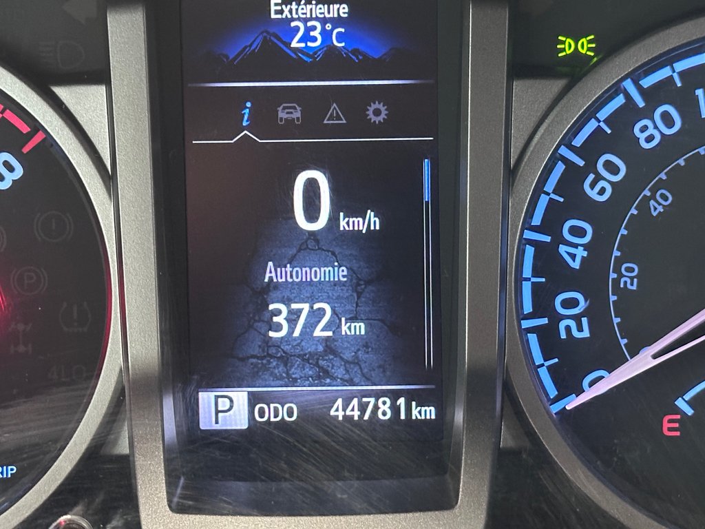 2022 Toyota Tacoma SR5 in Cowansville, Quebec - 33 - w1024h768px