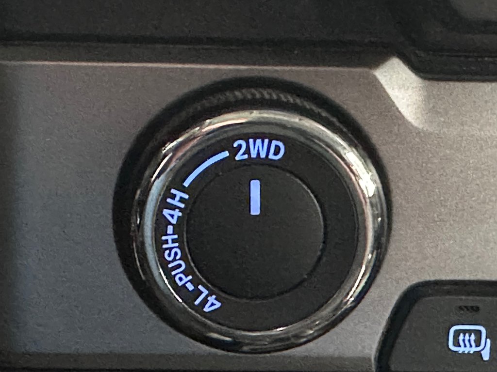 2022 Toyota Tacoma SR5 in Cowansville, Quebec - 23 - w1024h768px