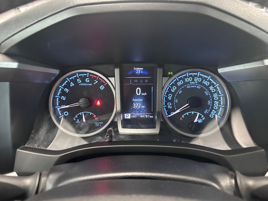 2022 Toyota Tacoma SR5 in Cowansville, Quebec - 32 - w1024h768px